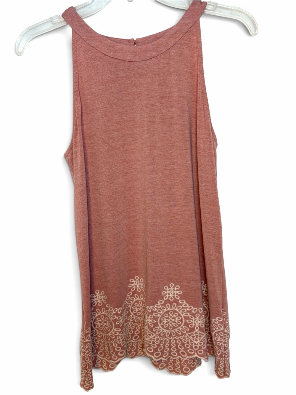 Adrianna Papell Women’s Sleeveless Embroidered Hem Tank Top - Dusty Rose